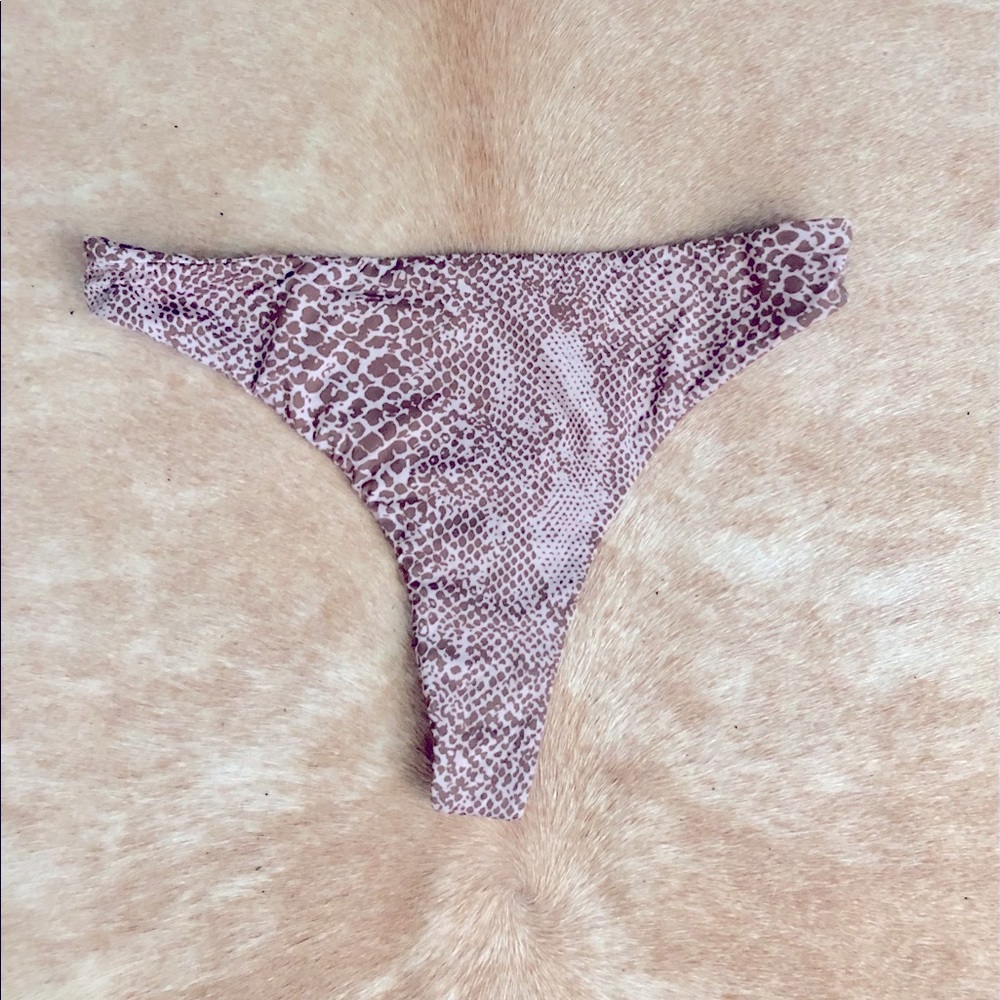 Acacia brazil lining bottom